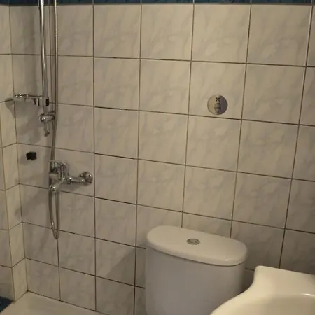 In Kallithea * Kallithea (Chalkidiki)